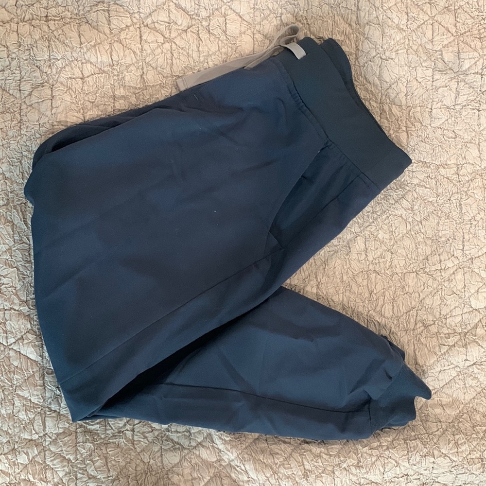 FIGS Dark Harbor Jogger scrubs